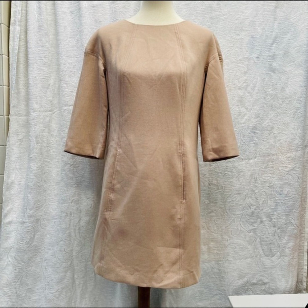 Trina Turk Stretchy Neutral Shift Dress w Pockets
